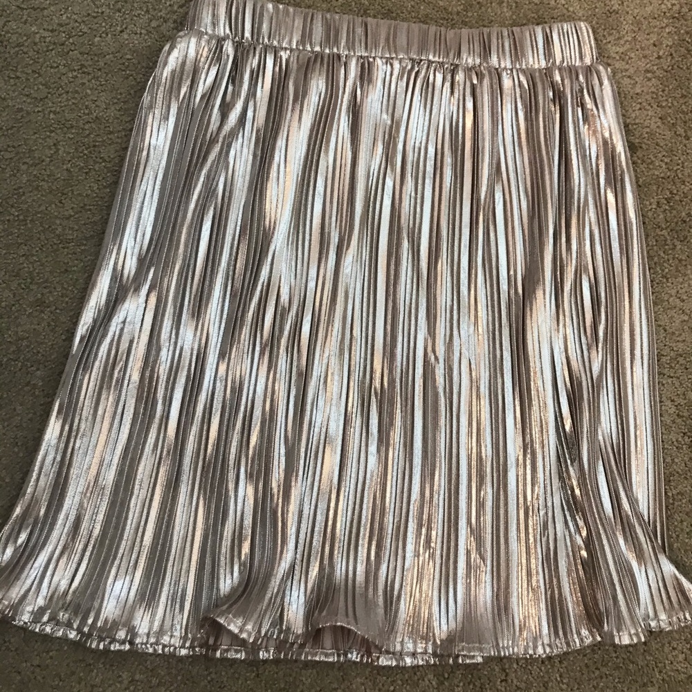 H and M skirt